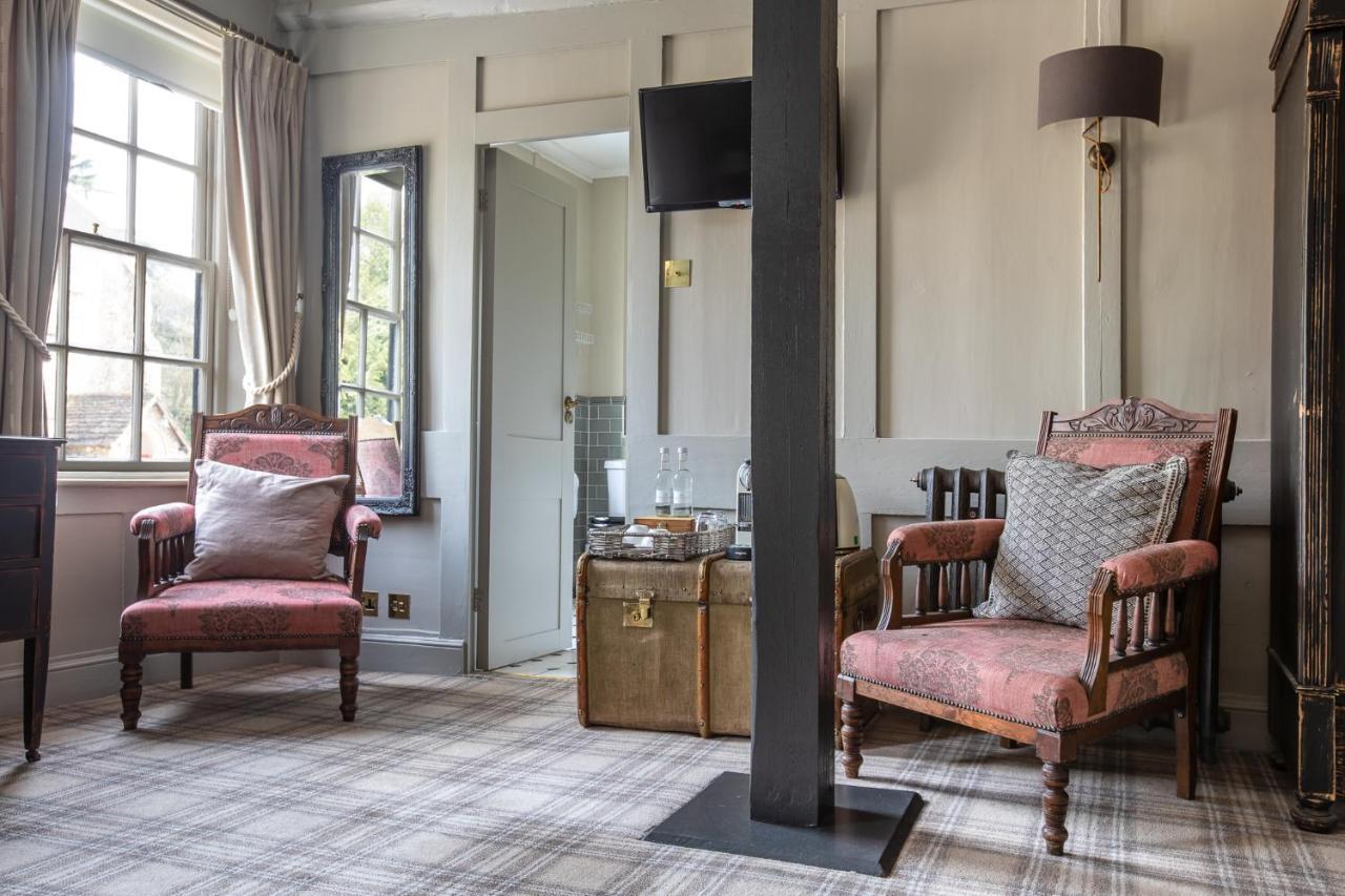 Отель The Running Horses Mickleham Экстерьер фото